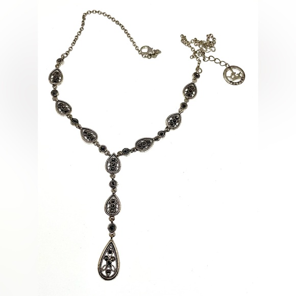 Vintage Jewelry - Vintage Signed Trifari Crown Silver Tone Y Necklace With Black Rhinestones